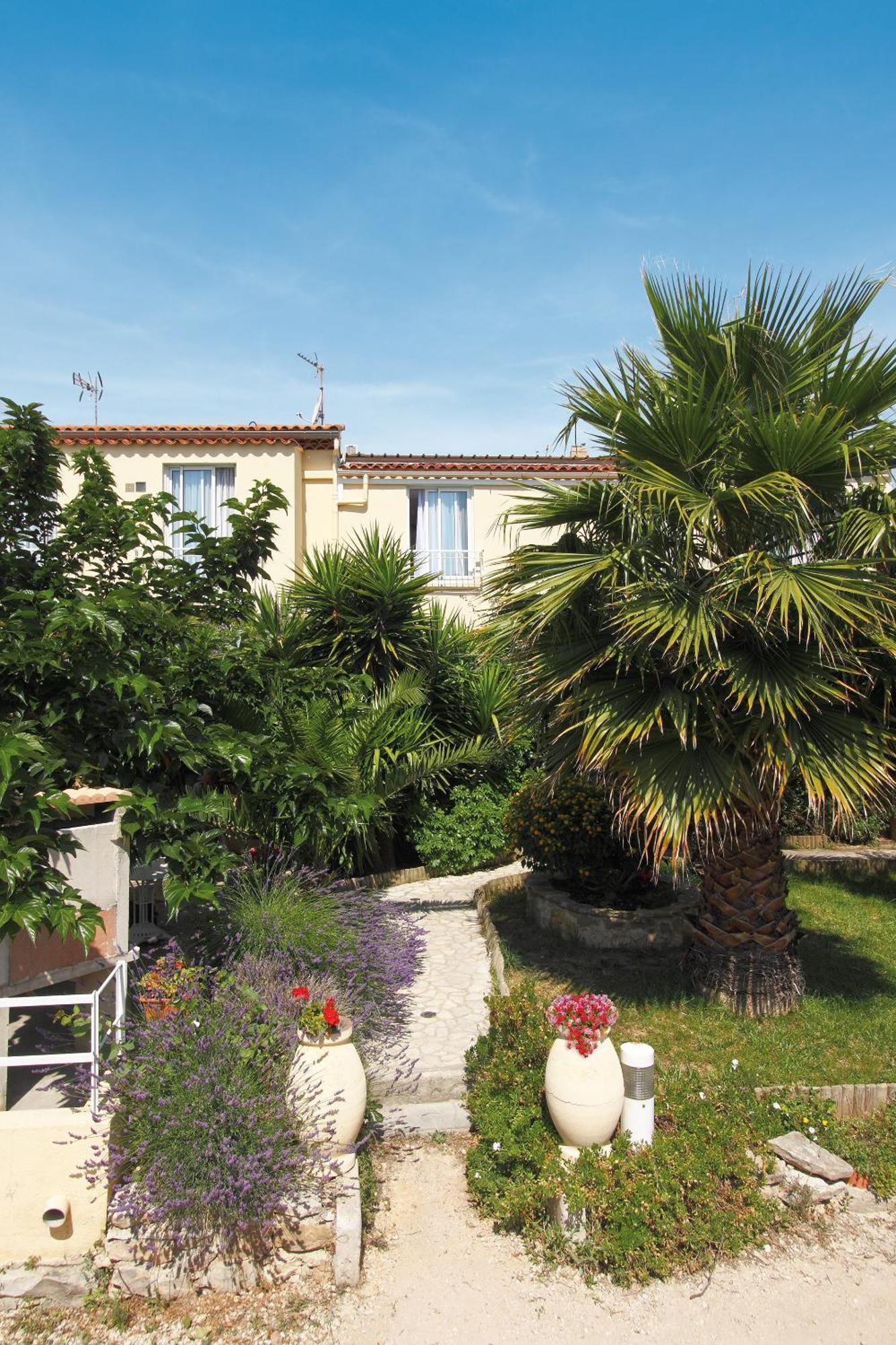 Hôtel La Croix de Malte La Ciotat Exterior foto